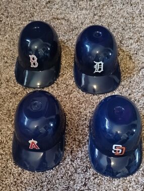 MLB Plastic Caps